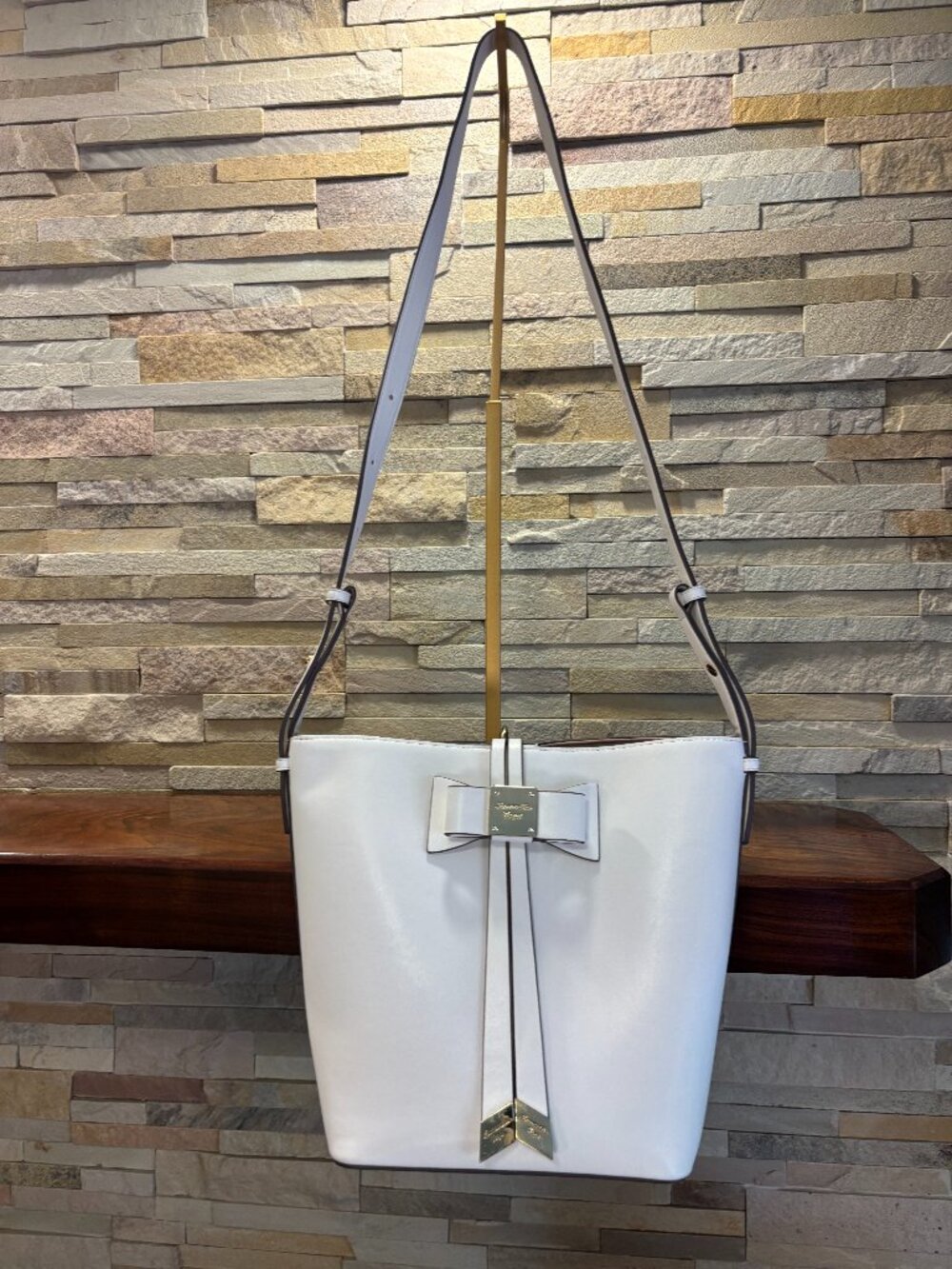 Samantha Vega White Bucket Shoulder Bag Ribbon Bow Gold Hardware Kawaii